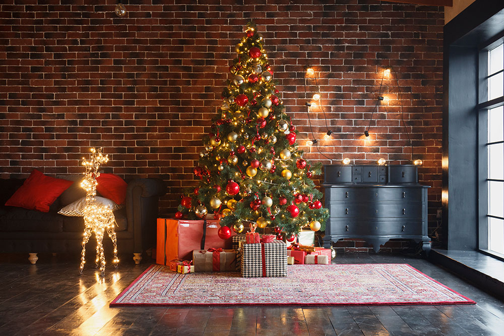 All things Christmas – Ideas for trees, gifts, and more